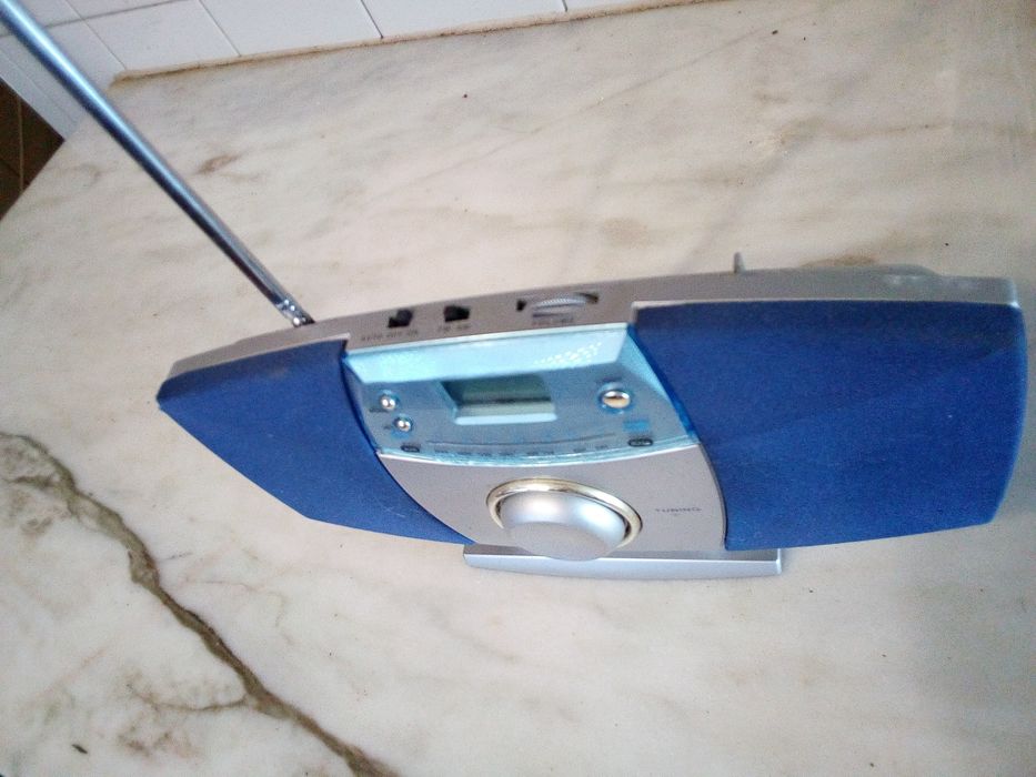 Rádio Despertador Antigo (Avaria)