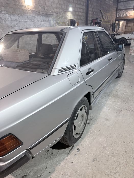 Мерседес 190е 2.0 бензин автомат