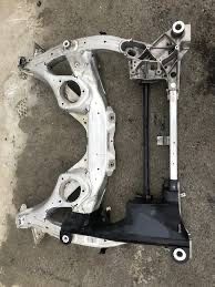 Задний подрамник BMW X5  E70 g30 F15 F30 F10 E84  балка задня передня