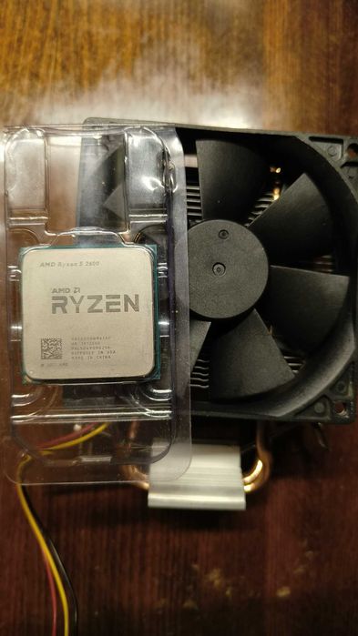 комплект AMD Ryzen 5 2600 +кулер 90мм 2 трубки