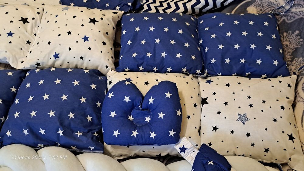 Білизна з бортиками в ліжечко