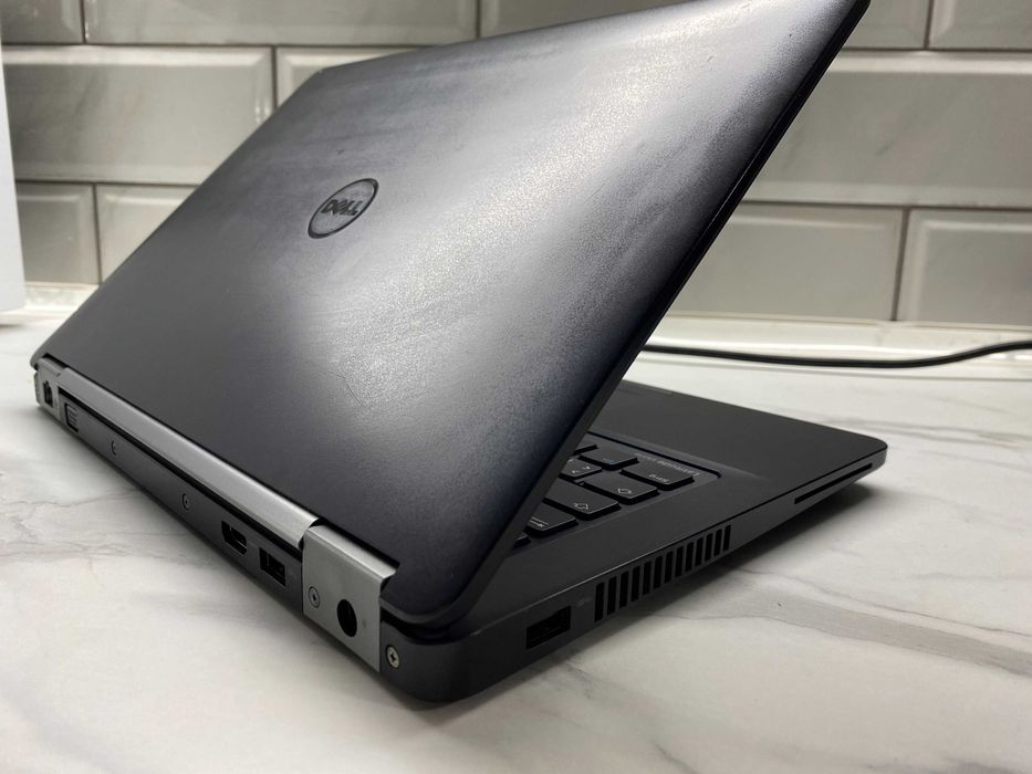 Dell Latitude E5270 Core i5-6300U/8Gb DDR4/256Gb SSD/12.5" HD Нова АКБ