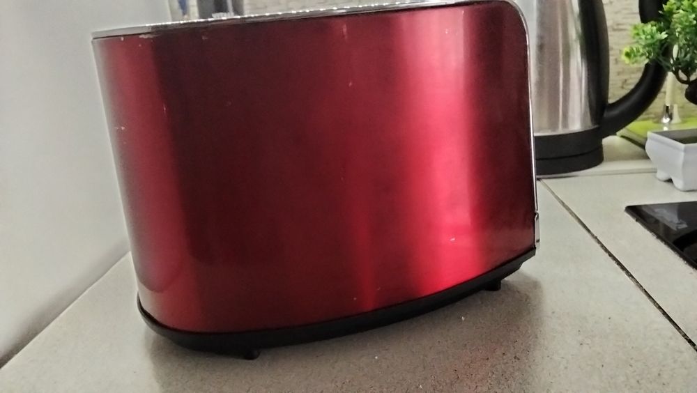 Тостер Russell Hobbs Jewels Ruby Red