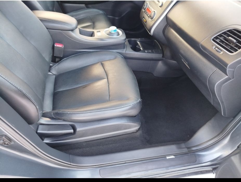 Продам Nissan leaf
