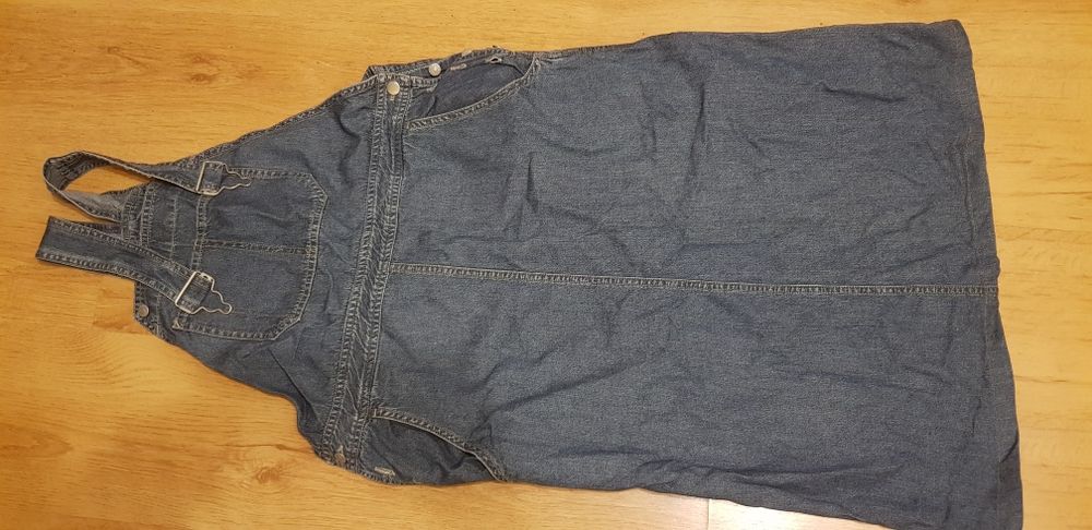 Sukienka ogrodniczka ciążowa