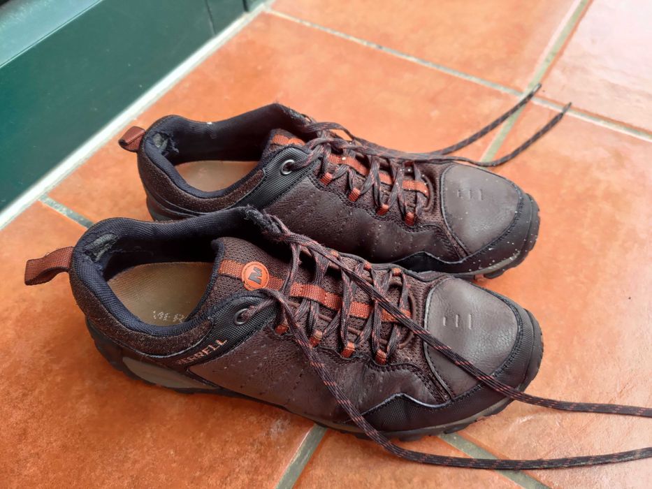 MERRELL Ténis estilo Bota bastante Confortáveis (Algo Usados)