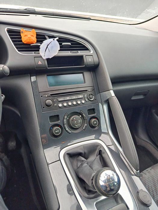 Продам Пежо 3008