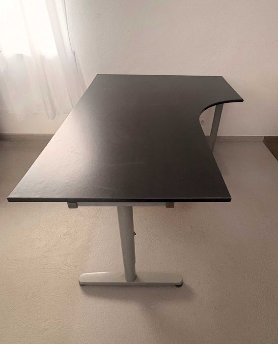 Secretária IKEA GALANT