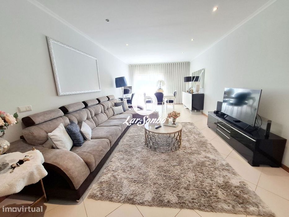 Apartamento T3 com Garagem Fechada no Centro da Cidade