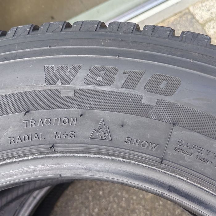 225/65R16C 112/110R Bridgestone Blizzak W810 pojedyncza  zimowa BUS