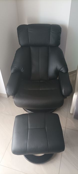 Fotel obrotowy z masażem