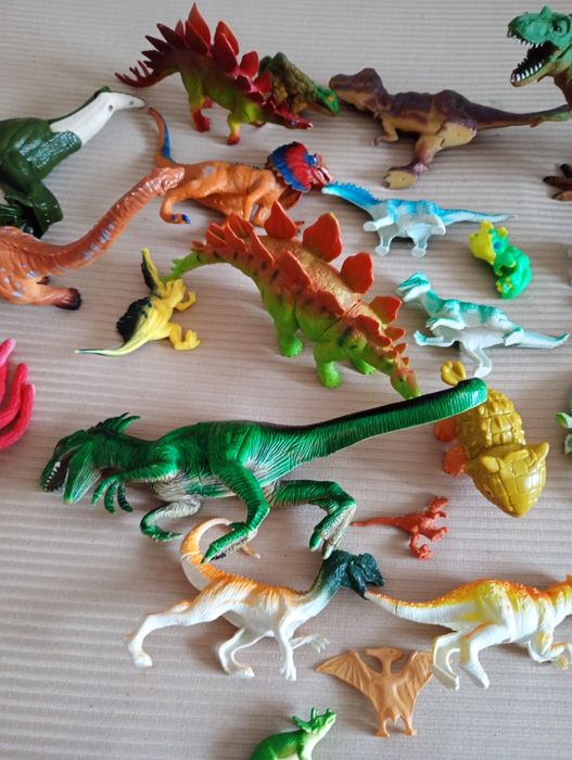 Dinozaury ,  cena za całość