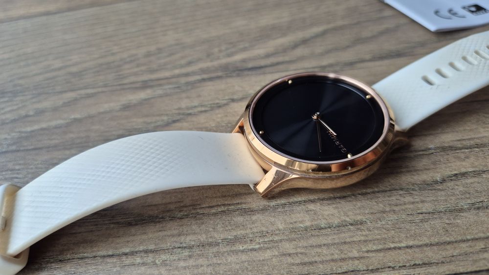 Garmin vivomove luxe 18k gold złoty