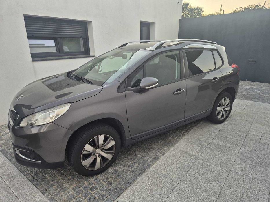 Peugeot 2008 — fotografia 8