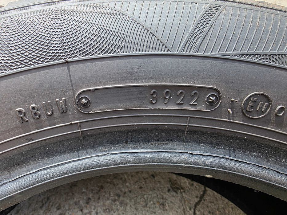 Opony letnie klasy średniej FALKEN 165/70/14 ok. 6,5 mm 2022 r