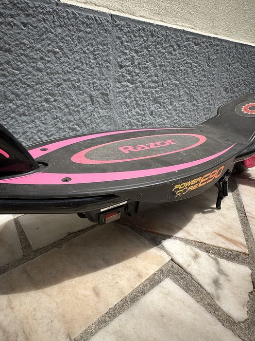 Trotinete eletrica razor como nova