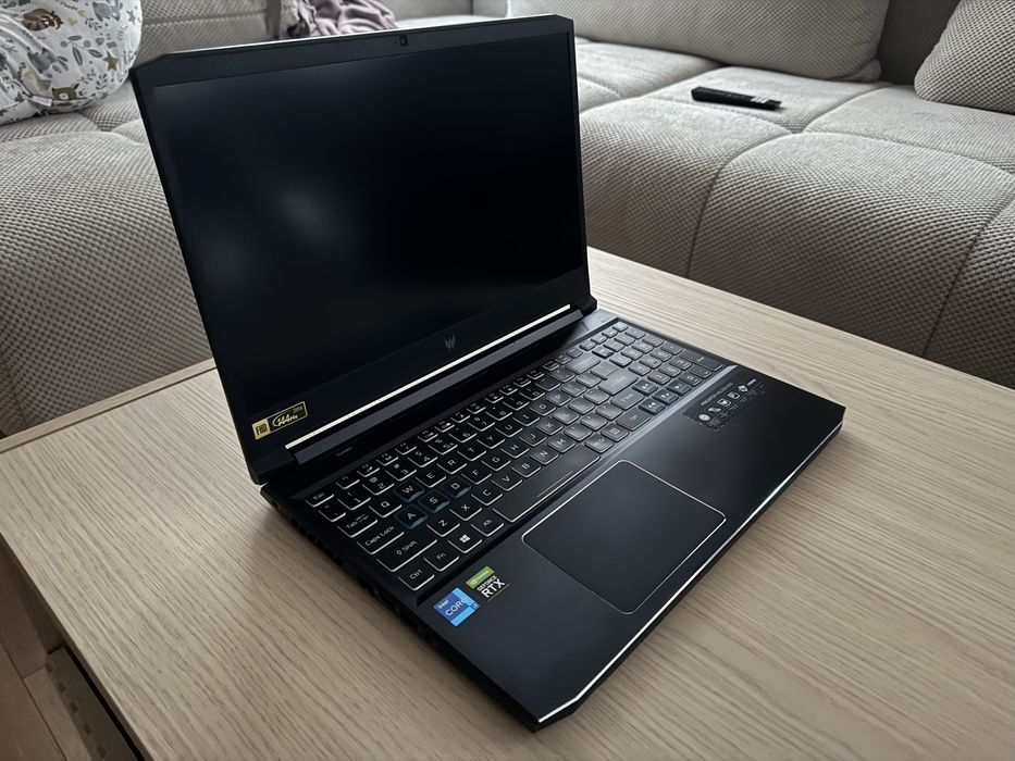 Acer Predator Helios 300 i7-11800H RTX3060 6GB 16GB RAM