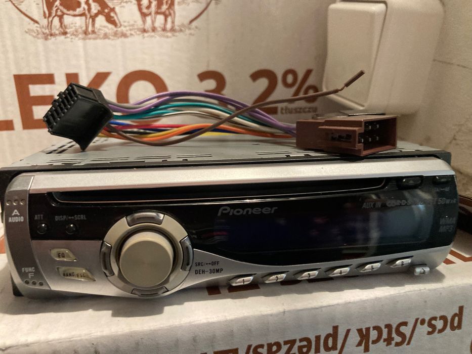 radio samochodowe z CD/usb Pioneer Kenwood JVC itp.