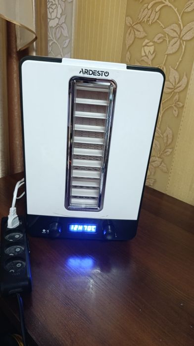 Продам сушилку для овощей и фруктов.
