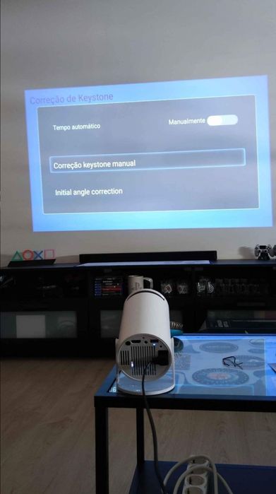 Projetor portátil em tubo - NOVO NA CAIXA EMBALADO