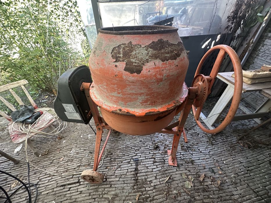 Бетономешалка рабочая