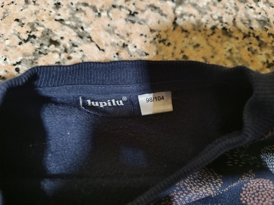 Camisola pouco usada