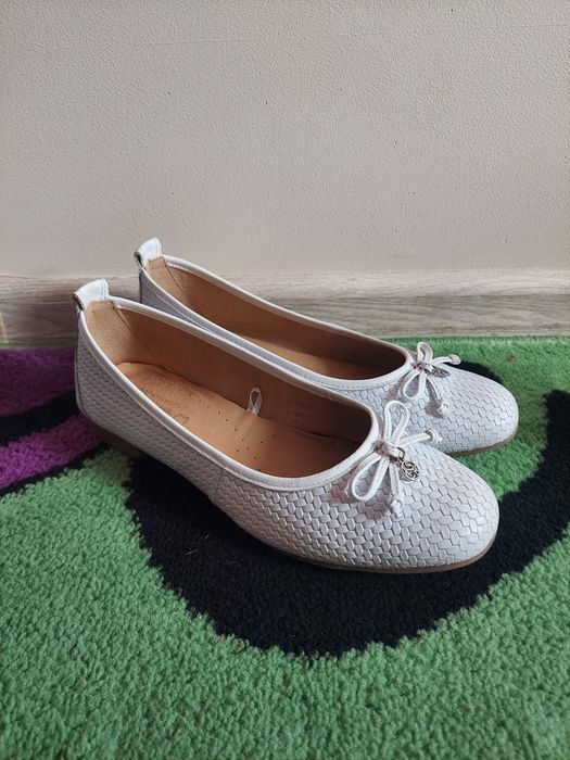 Buty dziewczęce baleriny
