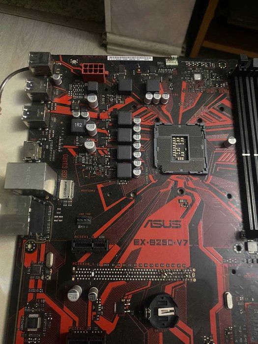 Материнская плата ASUS EX-B250-V7