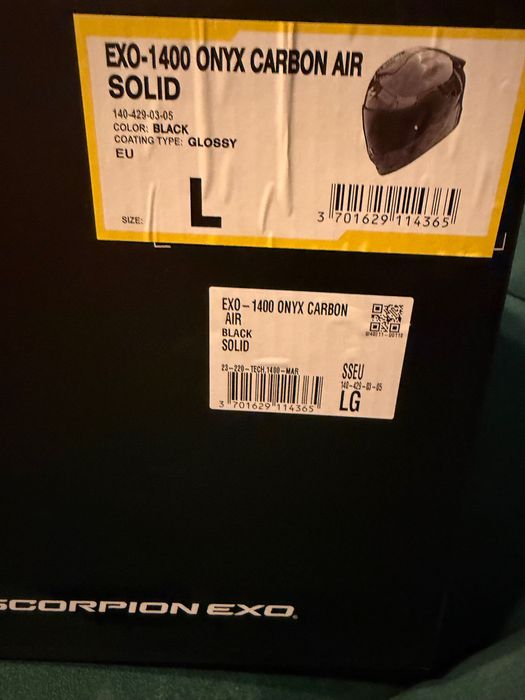 Kask scorpion onyx carbon