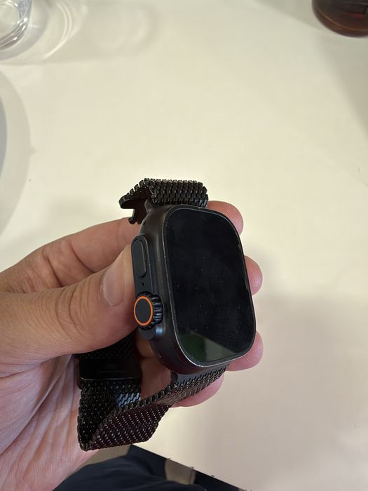 Apple watch ultra 2 preto com pulseira de titanium