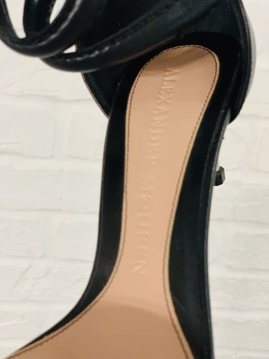 Туфлі, босоніжки Alexandr McQueen