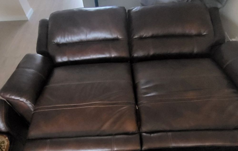 Leather comfy large sofa- recliner