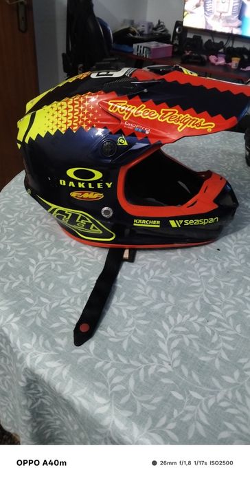 Capacete cross usado