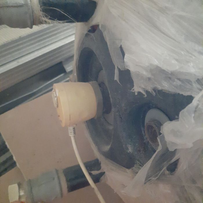 Sprzedam zbiornik cieplej wody 140l poziomy