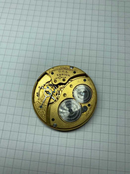 Механізм кишенькового годинника Waltham.
