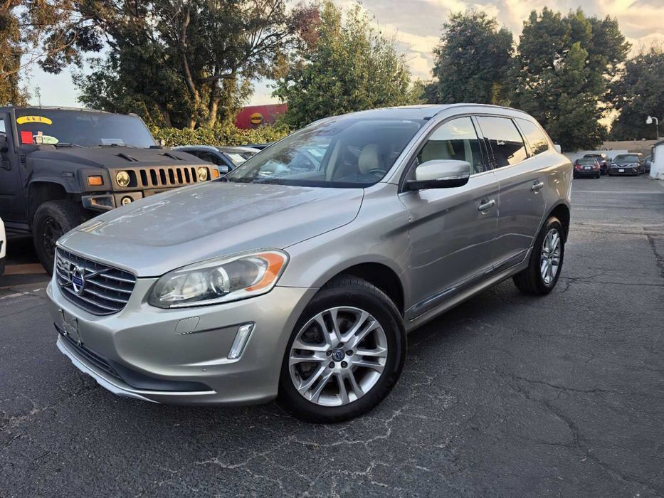 Volvo XC60      2016
