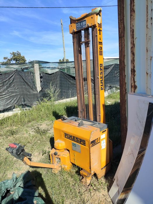 Empilhador Elétrico Pimespo – Elevação 3 metros – Com Carregador
