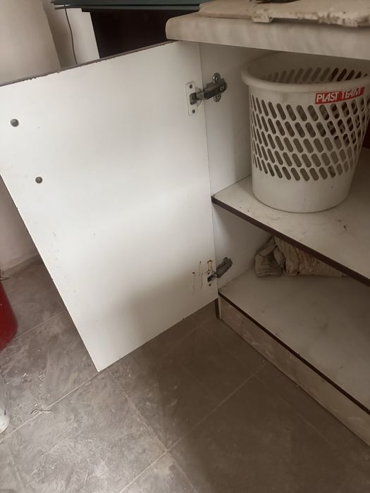 Кухонні меблі з мийкою. Самовивіз