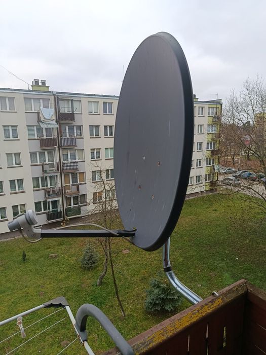 Antena satelitarna