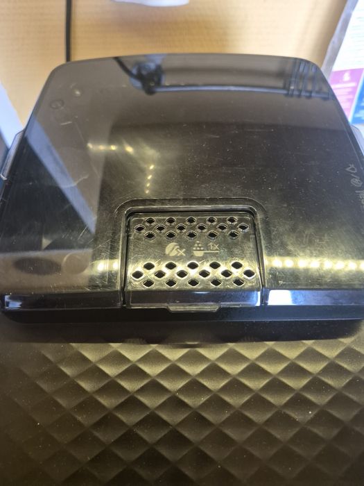 Ekspres Philips LatteGo EP3200 w kolorze czarnym