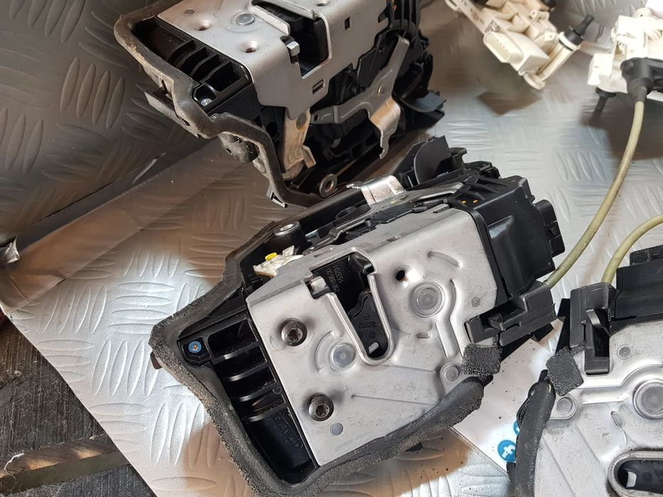 Fechadura Softclose  Trinco da porta BMW Serie 7 G11 G12 2015/2022