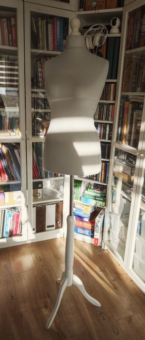 Manekin krawiecki na stojaku rozmiar 38