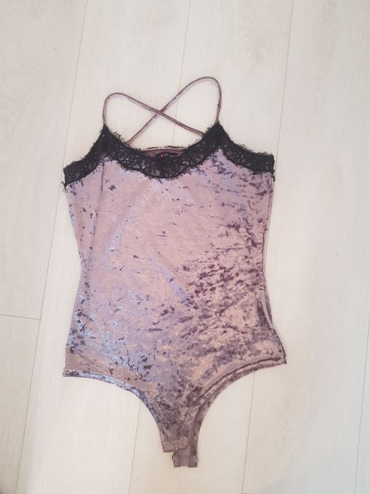 Zamszowy top z koronką S