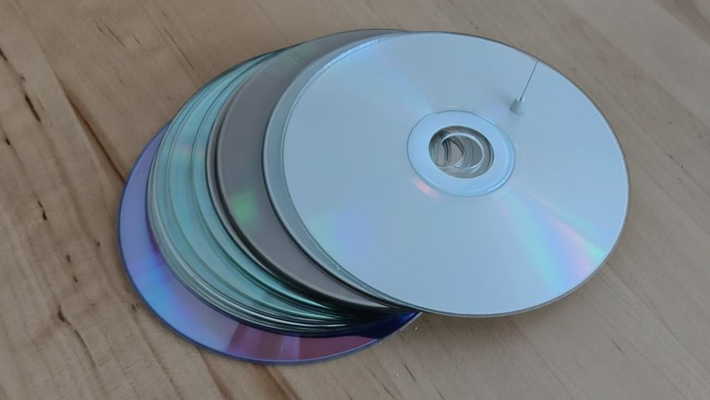 13szt. płyty CD DVD zużyte - do prac plastycznych