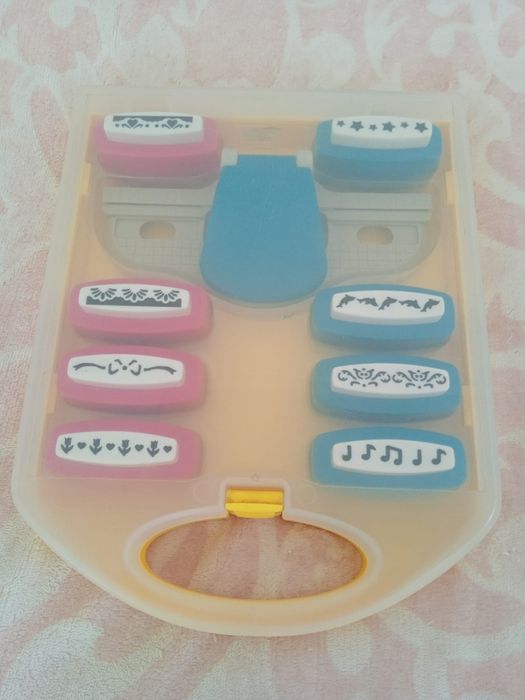 Caixa com cortadores