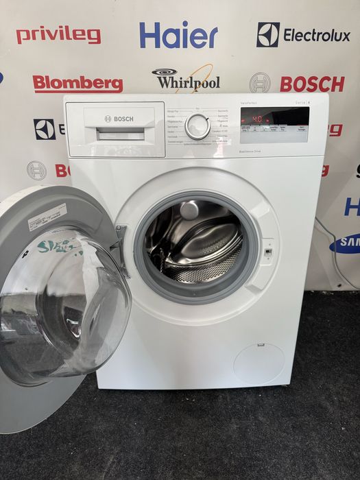 Пральна машина Bosch Serie 4 WAN28121