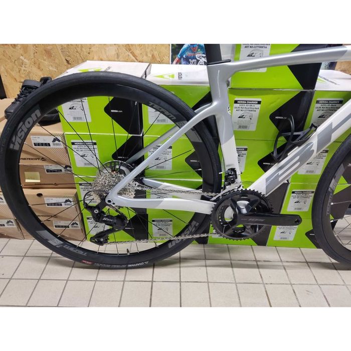 Bh rs1 nova 12x2v