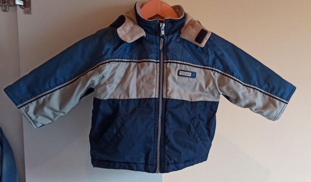 Kurtka wiatrówka rozmiar 86