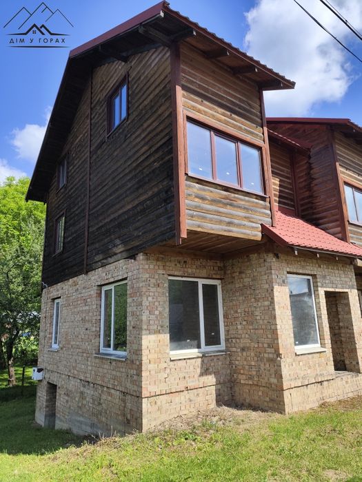 Продаж будинку під комерційну діяльність у с. Шешори неподалік річки