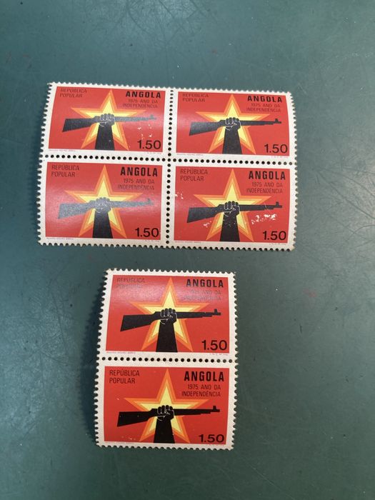 Conjuntos 32 Selos Angola 1975 a 1979 Não Usados